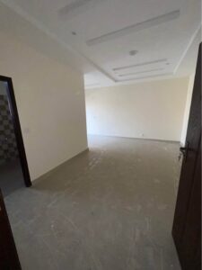 03 Bedroom Flat For rent in Al Kabir Town gallery 1