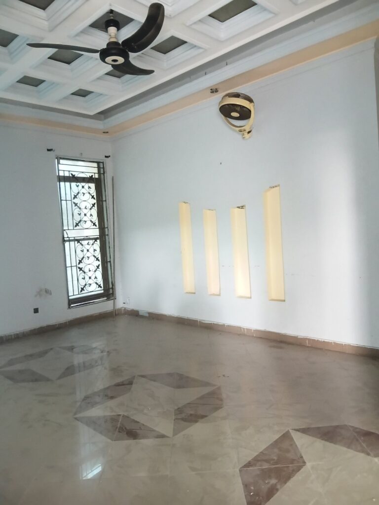 Single Portion for rent, Haji Pura Sialkot